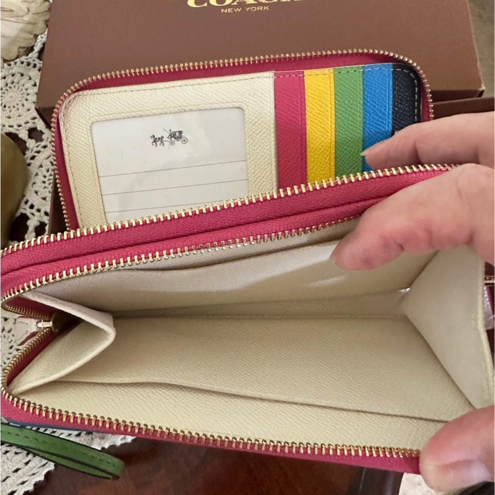 Coach Color-block Wristlet - Picture 5 of 11